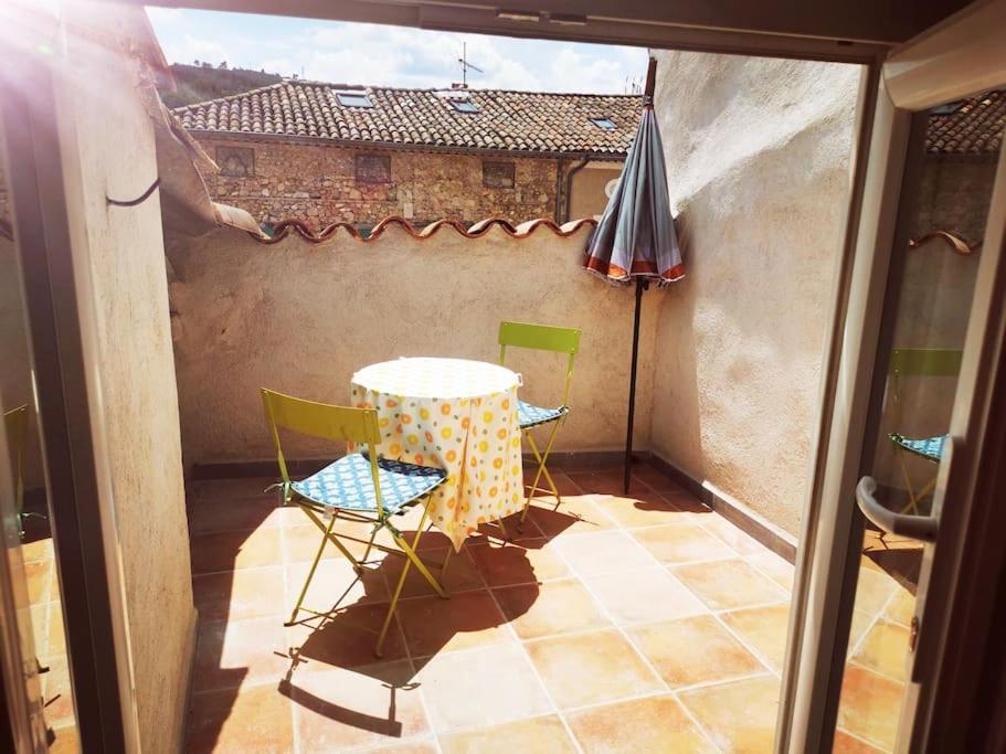 Appartement Avec Terrasse Saint-Martin-de-Brômes Exteriér fotografie